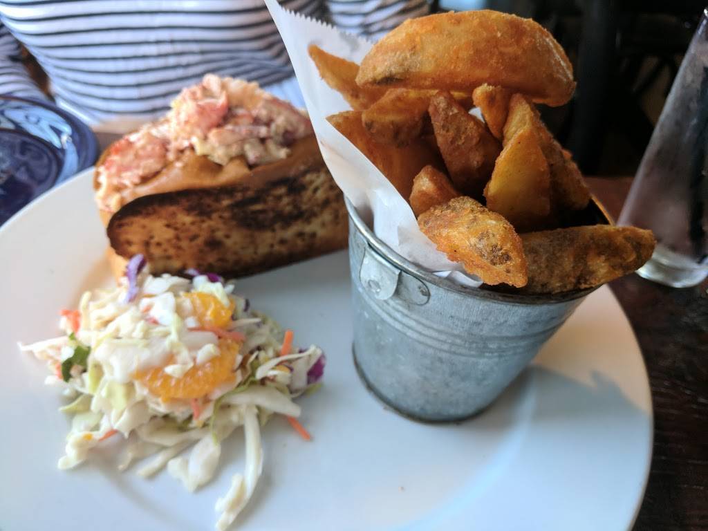 Rustic House Oyster Bar and Grill - San Carlos | restaurant | 920 El Camino Real, San Carlos, CA 94070, USA | 6503944534 OR +1 650-394-4534