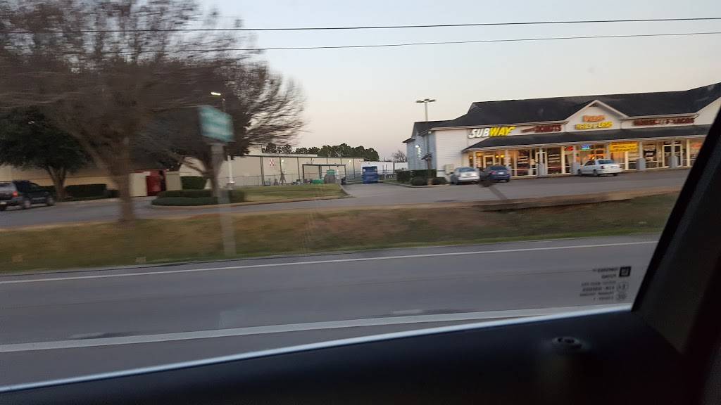 Subway Restaurants | restaurant | 4610 FM 723, Foster Creek Plaza Space A, Richmond, TX 77406, USA | 2813418668 OR +1 281-341-8668