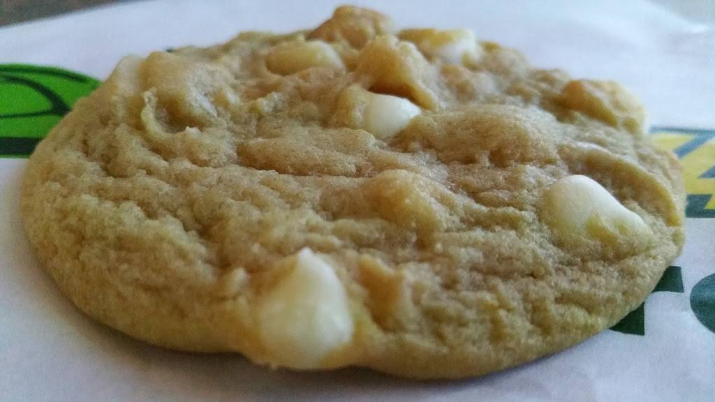 Subway | restaurant | 4015 Lake Rd, West Sacramento, CA 95691, USA | 9162468056 OR +1 916-246-8056