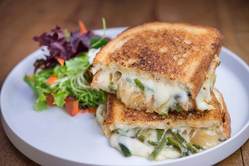 Bistro 24 | restaurant | 4655 Executive Dr, San Diego, CA 92121, USA | 8583143334 OR +1 858-314-3334