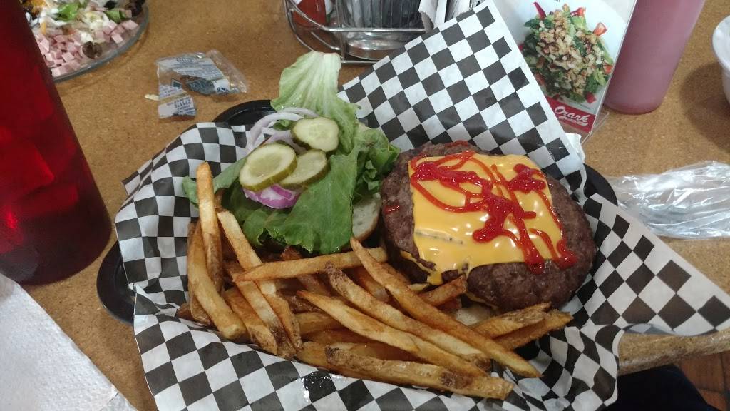 Ozark Cafe | meal takeaway | 107 E Court St, Jasper, AR 72641, USA | 8704462976 OR +1 870-446-2976