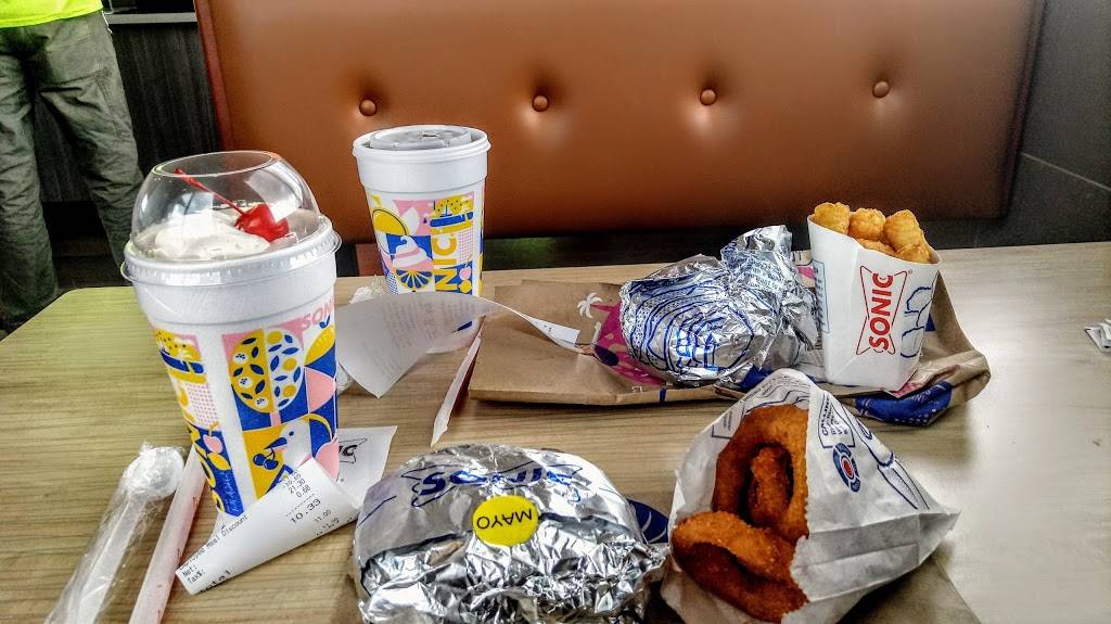 Sonic Drive-In | restaurant | 2321 E Markland Ave, Kokomo, IN 46902, USA | 7654505288 OR +1 765-450-5288