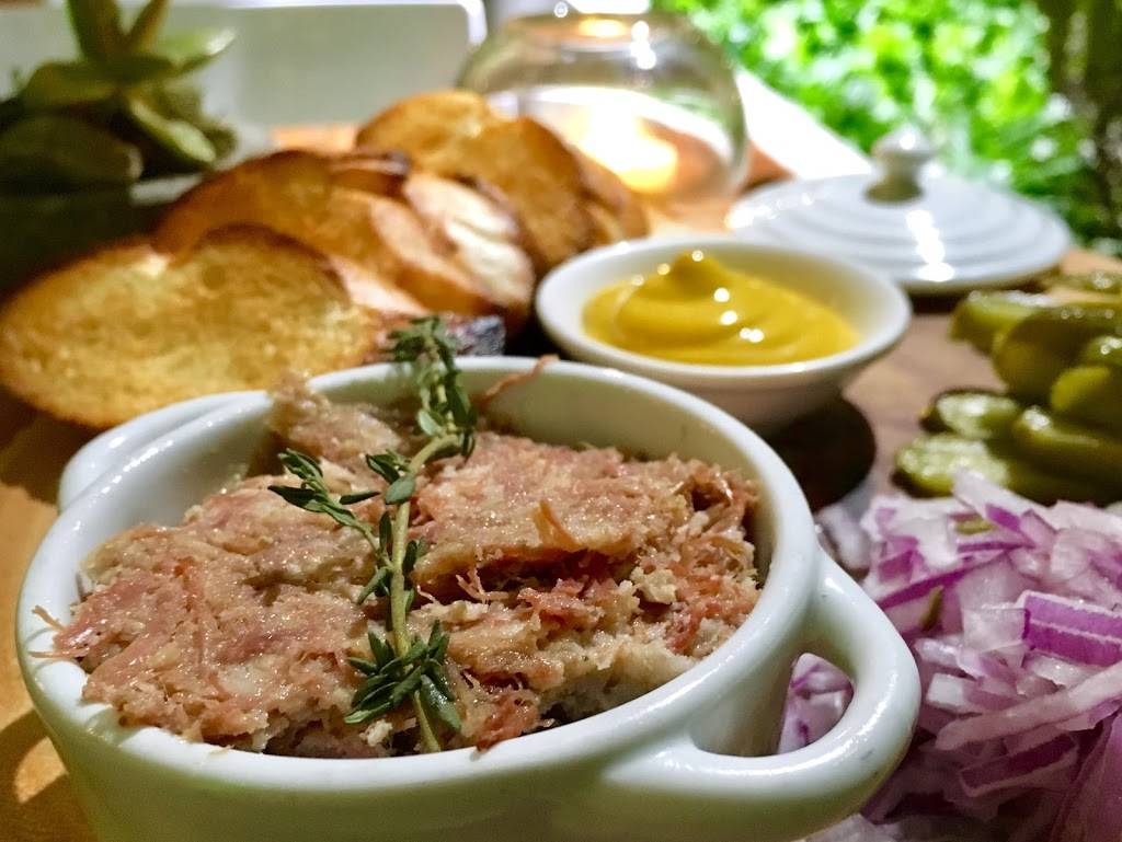 Bistro BT | restaurant | 4267 Henderson Blvd, Tampa, FL 33629, USA | 8135138402 OR +1 813-513-8402