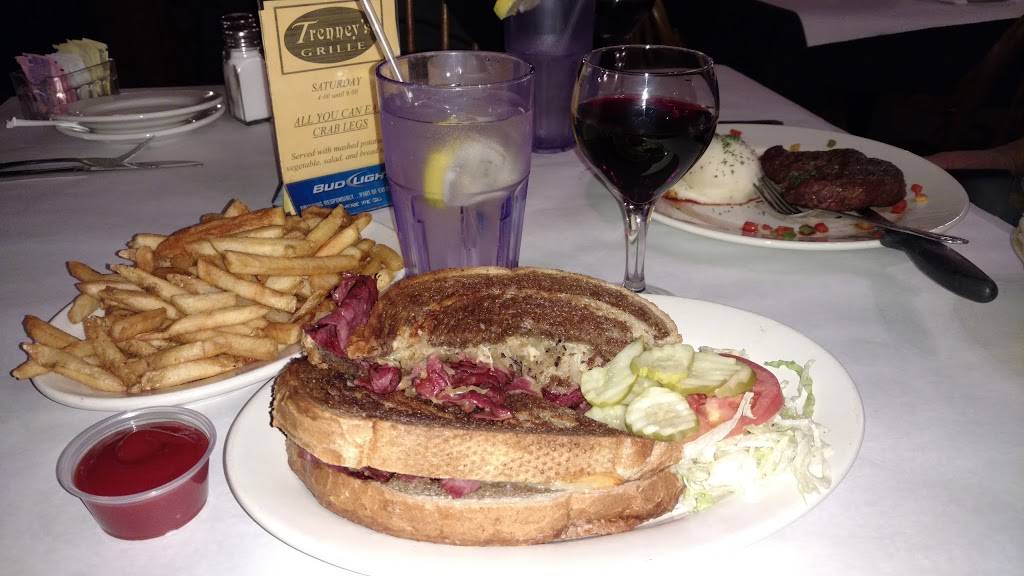 Trenneys Grille | restaurant | 1303 Gringo Rd, Aliquippa, PA 15001, USA | 7243780880 OR +1 724-378-0880