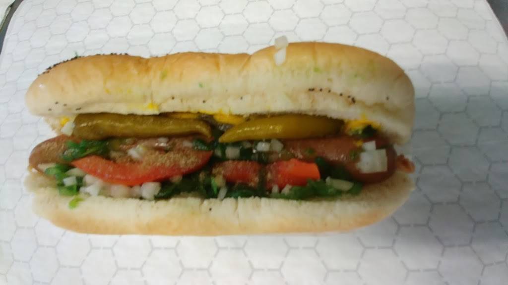 Deen Dogs | meal takeaway | 1017 S Boone St, Aberdeen, WA 98520, USA | 3605338804 OR +1 360-533-8804