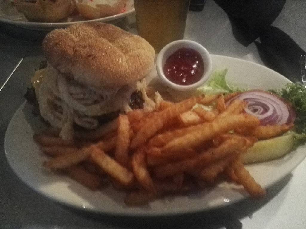 Fat Daddys Sports & Spirits | night club | 6730 Fossil Bluff Dr, Fort Worth, TX 76137, USA | 8177682960 OR +1 817-768-2960