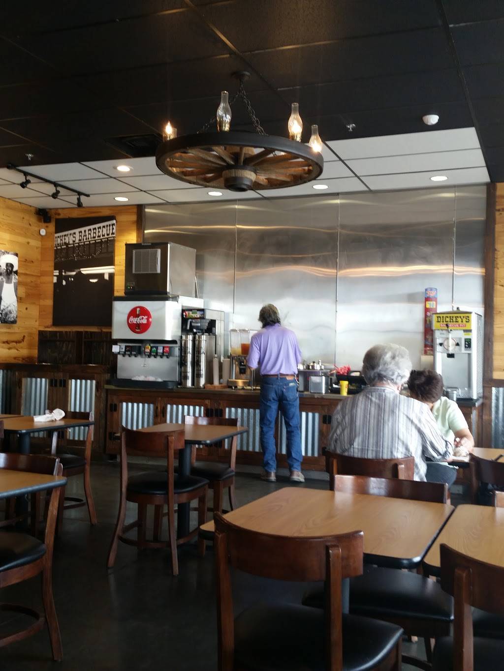 Dickeys Barbecue Pit | restaurant | 79775 CA-111, La Quinta, CA 92253, USA | 7608633777 OR +1 760-863-3777