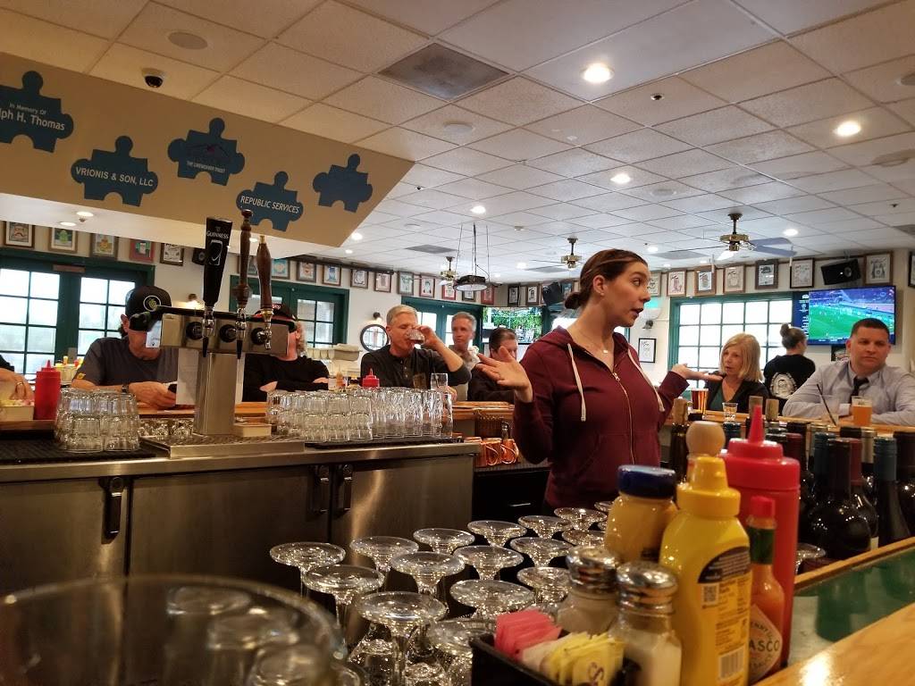 Petes Brass Rail & Car Wash | restaurant | 201 Hartz Ave, Danville, CA 94526, USA | 9258208281 OR +1 925-820-8281