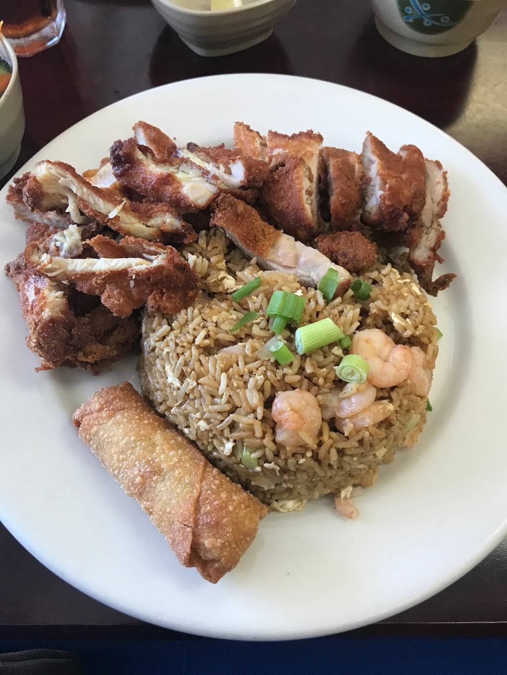 Lucky Corner | restaurant | 110 W Wesmark Blvd # A, Sumter, SC 29150, USA | 8037737450 OR +1 803-773-7450