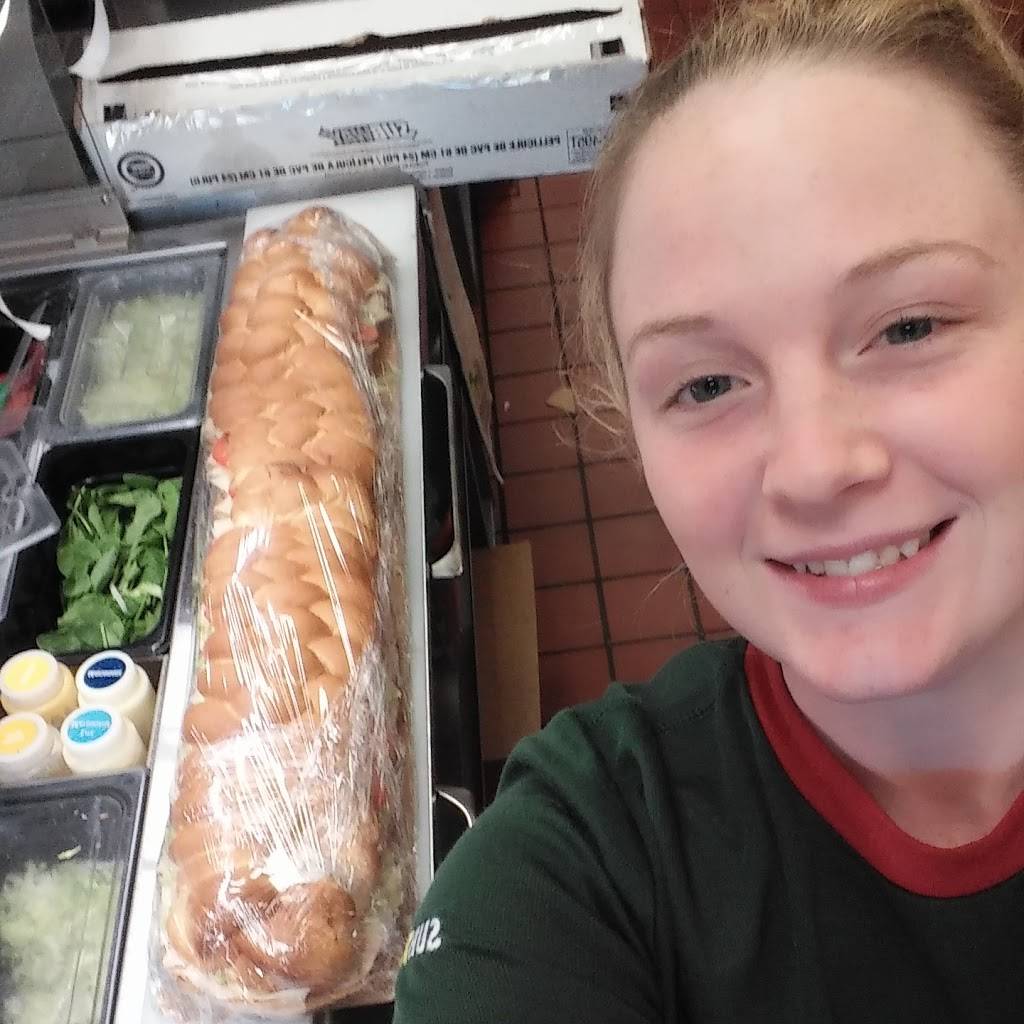 Subway Restaurants | restaurant | 19438 Cortez Blvd, Brooksville, FL 34601, USA | 3527997047 OR +1 352-799-7047