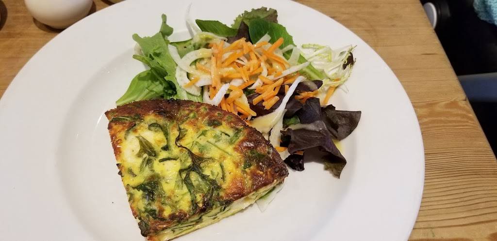 Le Pain Quotidien | restaurant | 11702 Barrington Ct, Los Angeles, CA 90049, USA | 3104760969 OR +1 310-476-0969