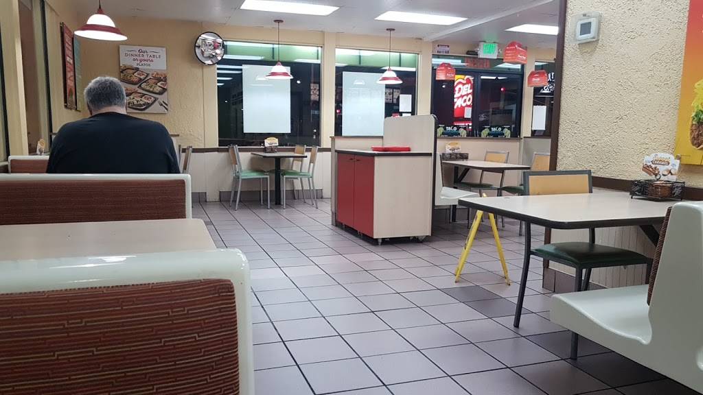 Del Taco | meal takeaway | 6550 San Fernando Rd, Glendale, CA 91201, USA | 8189561236 OR +1 818-956-1236