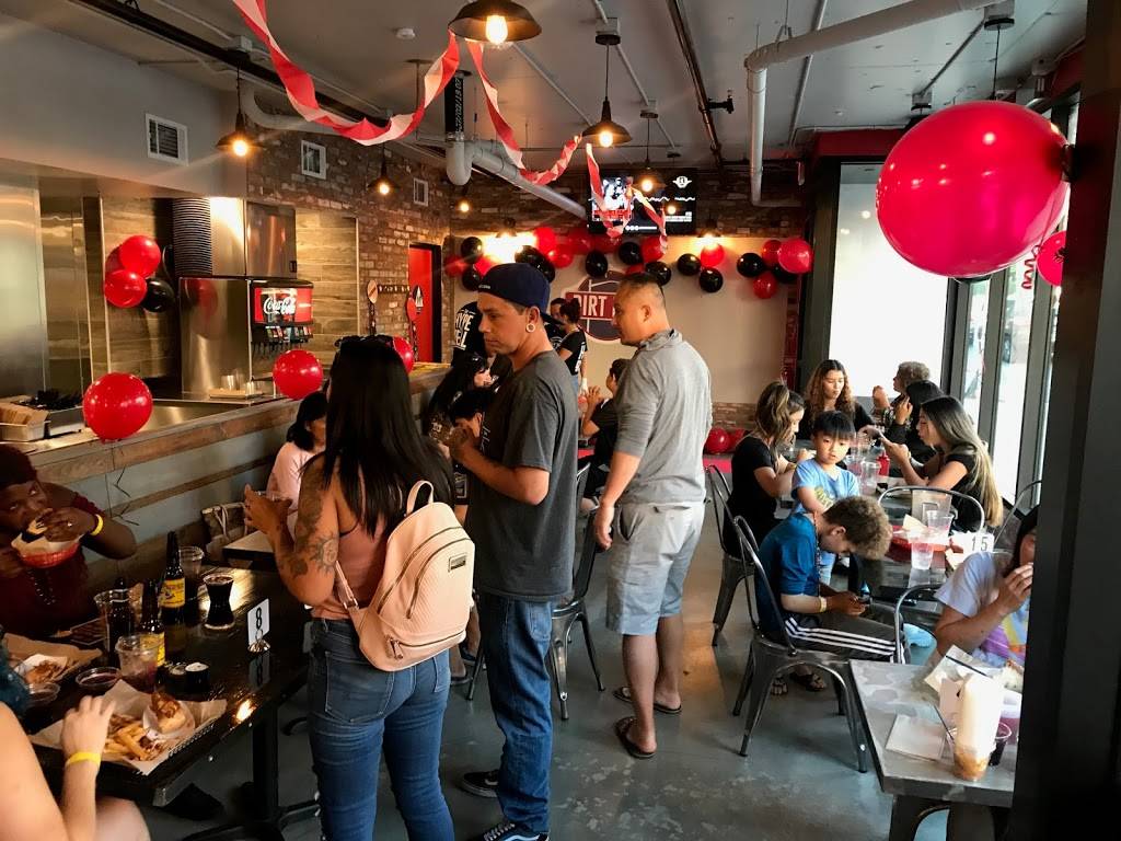 Dirt Dog Pasadena | restaurant | 20 Union St UNIT 160, Pasadena, CA 91103, USA | 6263455306 OR +1 626-345-5306