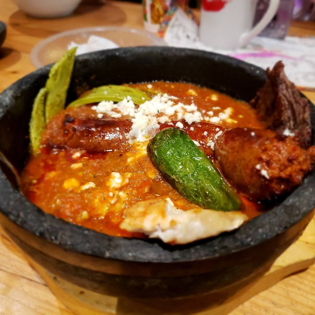 La Pescadora | restaurant | 7039 Greenleaf Ave, Whittier, CA 90602, USA | 5626984144 OR +1 562-698-4144