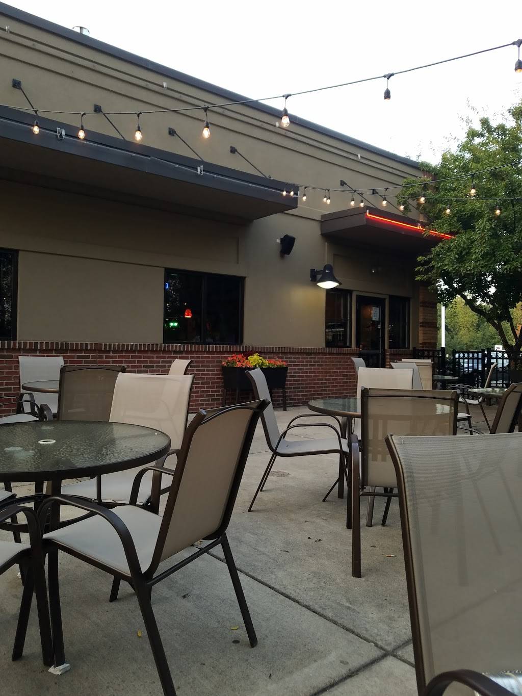 Wild Boar Bar and Grill | restaurant | 950 Helena Ave N, Oakdale, MN 55128, USA | 6514140903 OR +1 651-414-0903