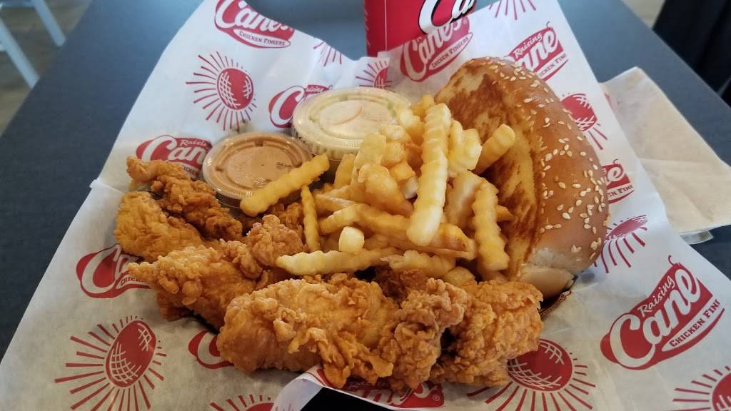 Raising Canes Chicken Fingers | meal takeaway | 4384 Indian Ripple Rd, Beavercreek, OH 45440, USA | 9373067833 OR +1 937-306-7833