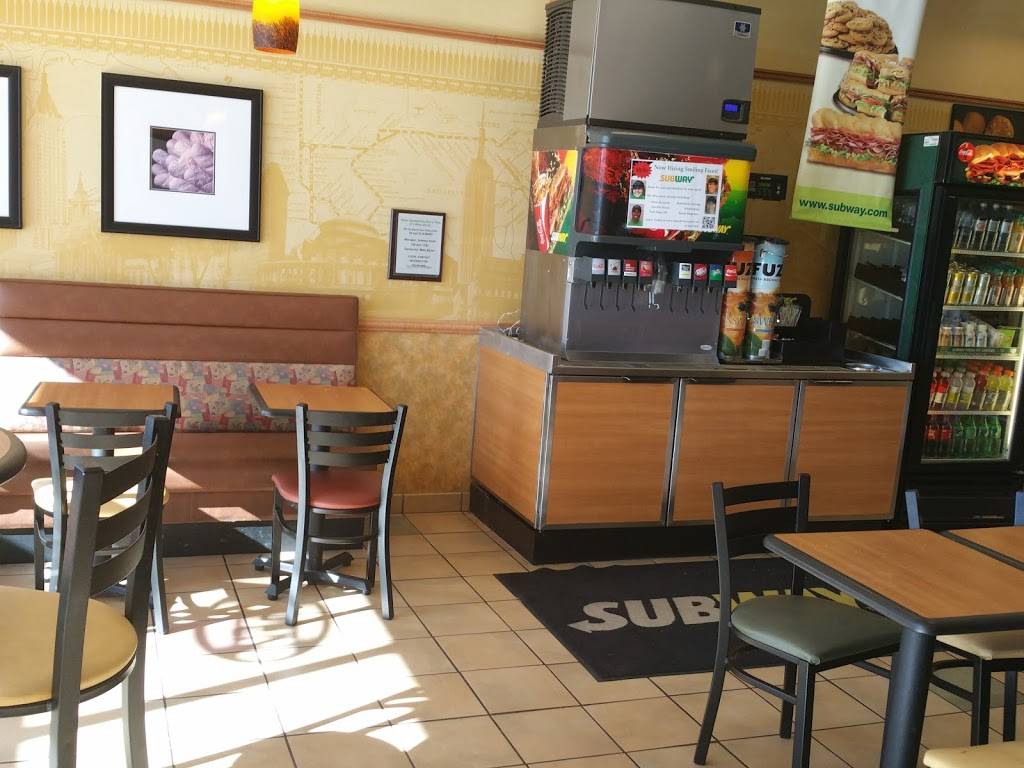 Subway | restaurant | 1 Sagamore Pkwy S, Lafayette, IN 47905, USA | 7654471764 OR +1 765-447-1764