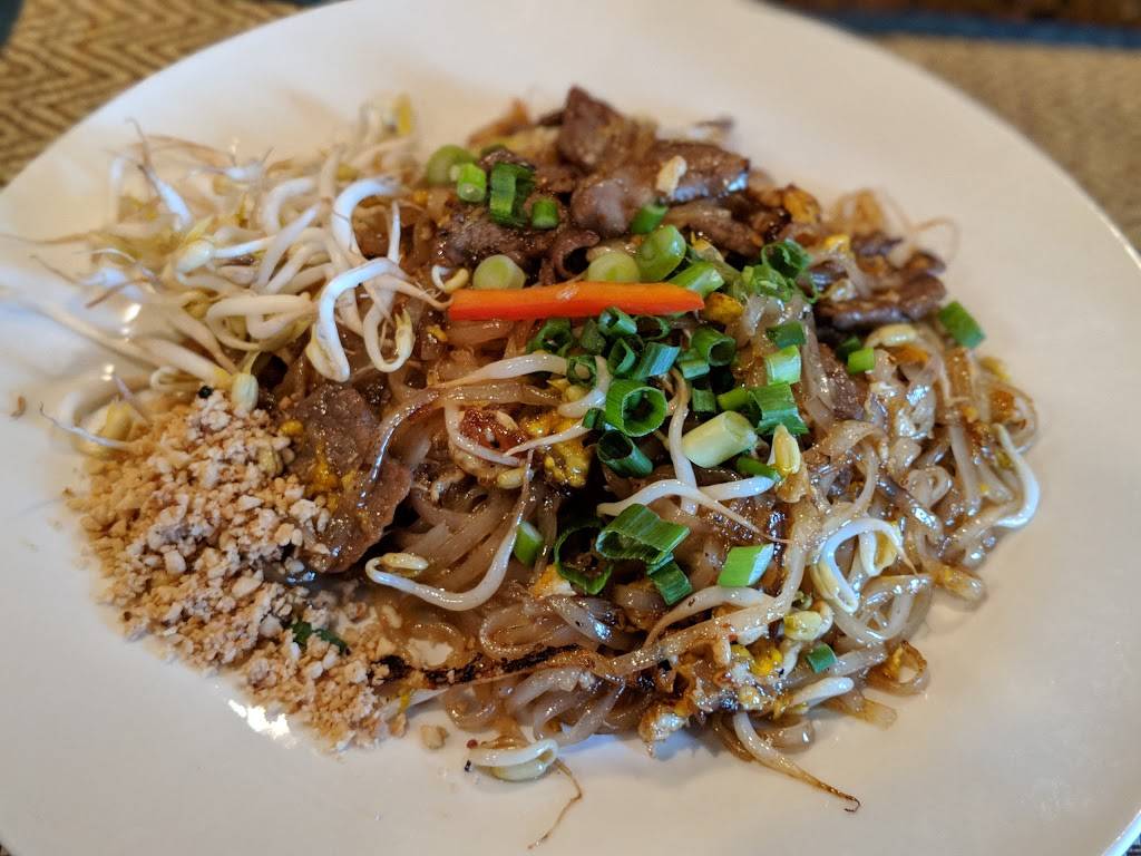 Thai Spice | restaurant | 1210 S Gilbert St # 200, Iowa City, IA 52240, USA | 3193512581 OR +1 319-351-2581