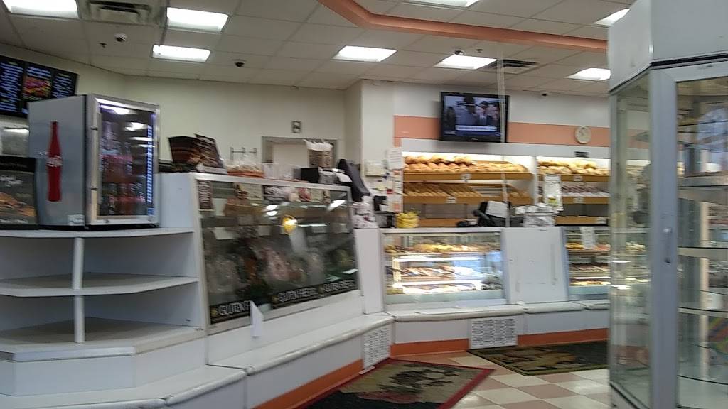 Chaves Bakery | bakery | 1365 State St # 1, Bridgeport, CT 06605, USA | 2033336254 OR +1 203-333-6254