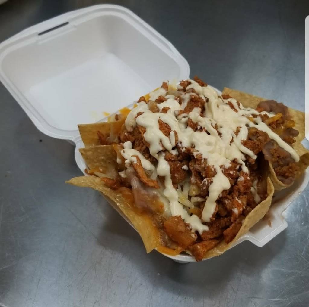 Dos Compas Muy Salsas | restaurant | 7737 E 21st St, Tulsa, OK 74129, USA | 9189328842 OR +1 918-932-8842