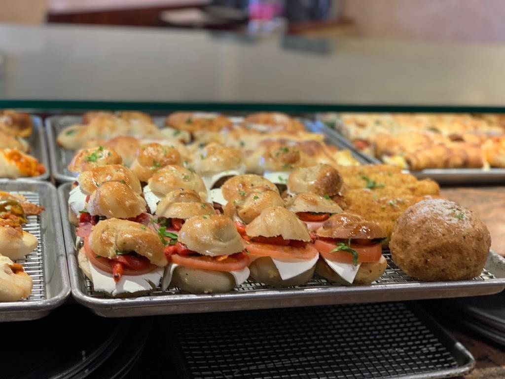 Alitalia | restaurant | 532 Montauk Hwy, Center Moriches, NY 11934, USA | 6318743810 OR +1 631-874-3810