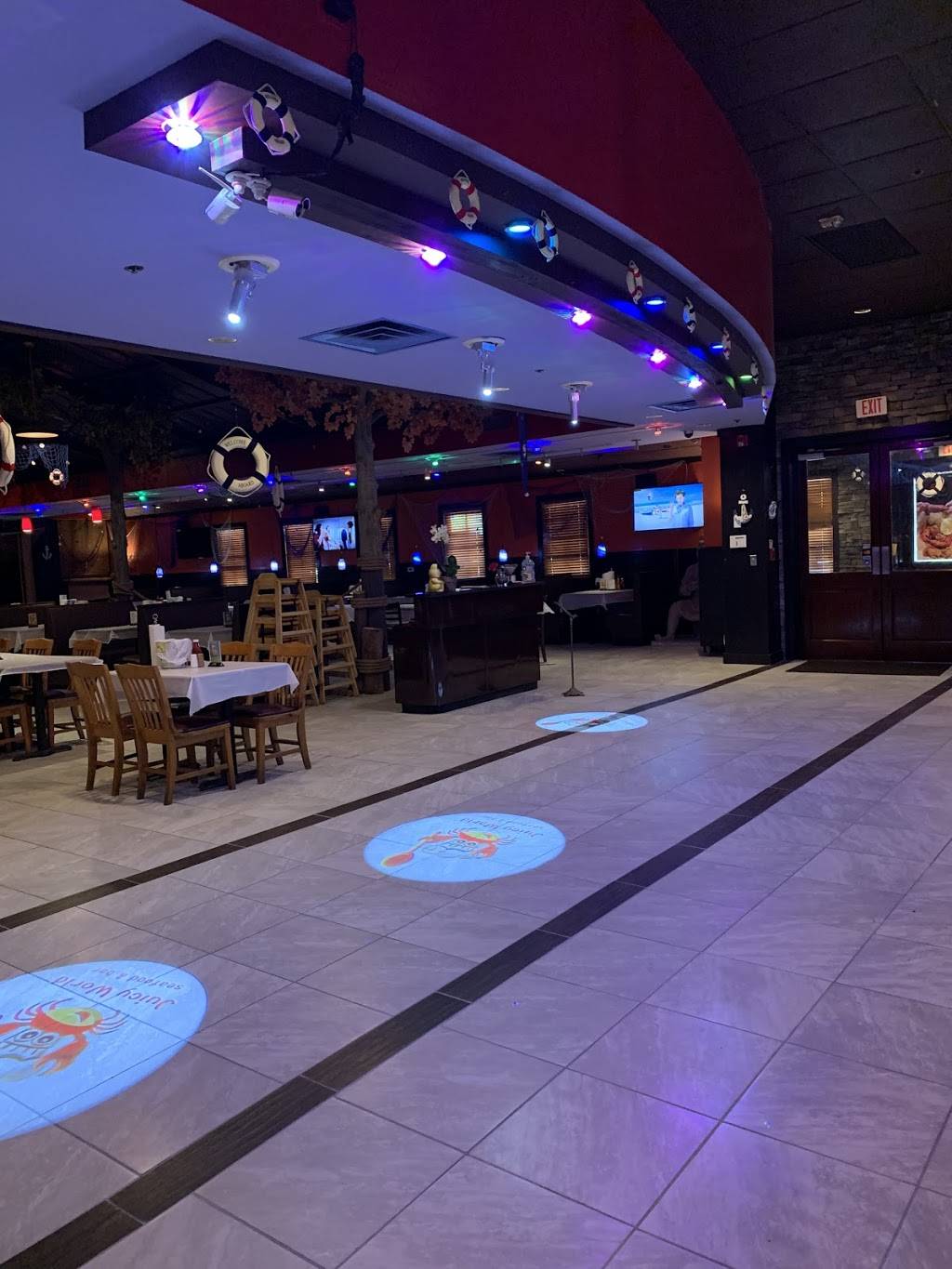 Juicy World | restaurant | 55 Towne Centre Way, Hampton, VA 23666, USA | 7578268768 OR +1 757-826-8768