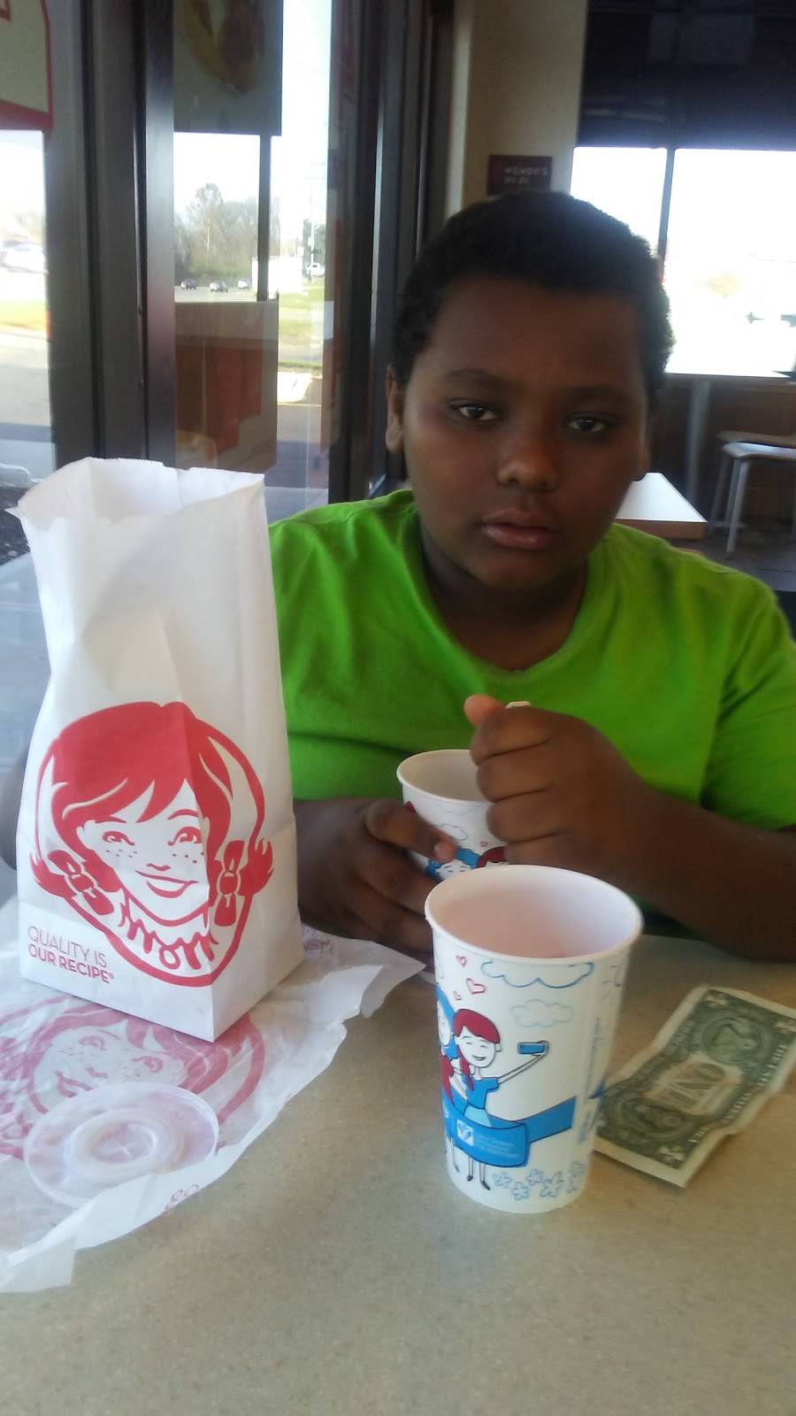 Wendys | restaurant | 4381 Refugee Rd, Columbus, OH 43232, USA | 6148614305 OR +1 614-861-4305