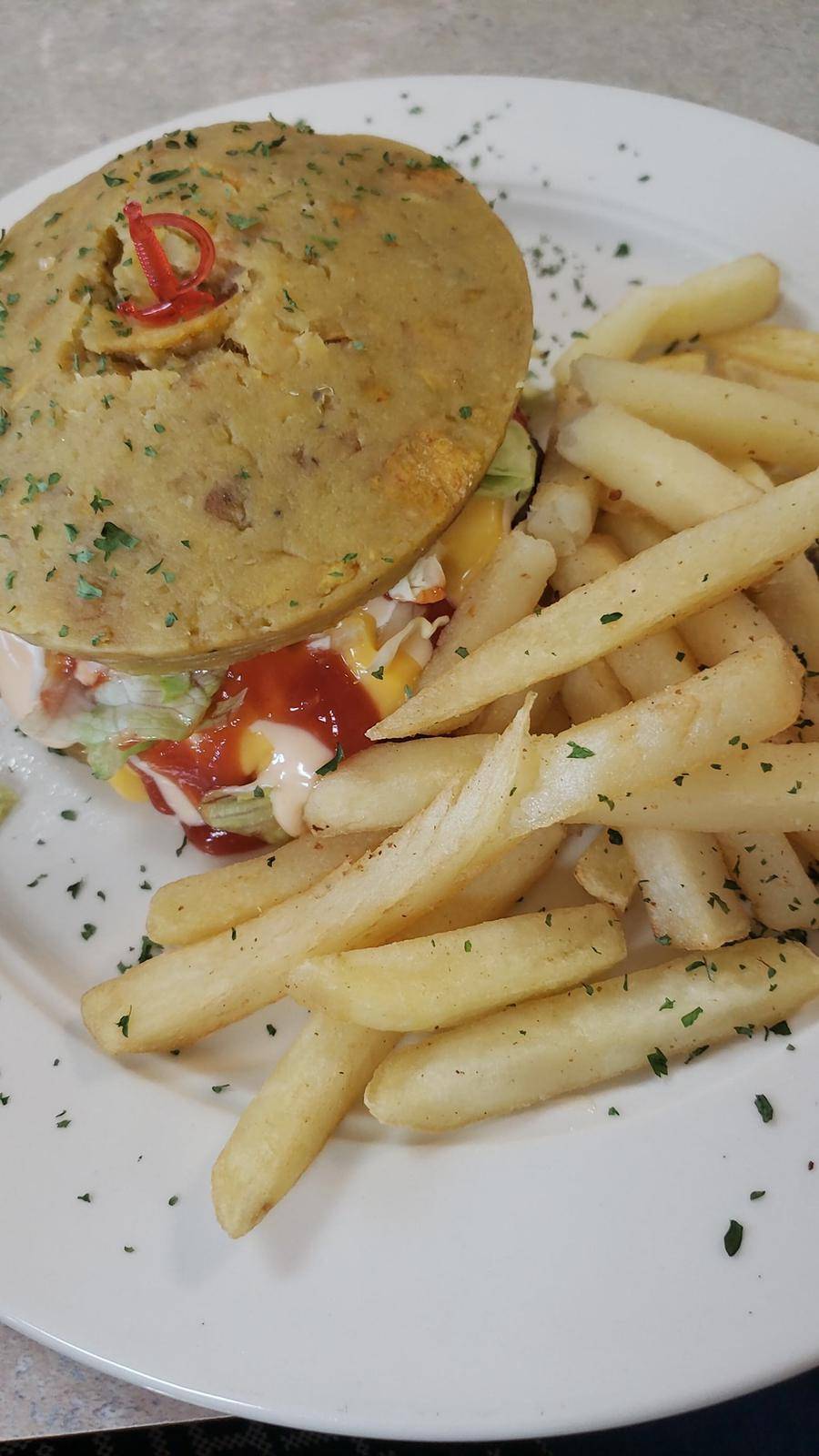 Comiendo Rico | restaurant | 2302 W Forest Home Ave, Milwaukee, WI 53215, United States | 4147121666 OR +1 414-712-1666