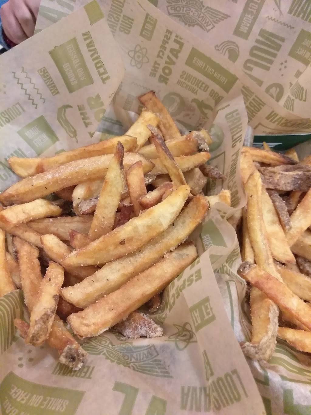 Wingstop | restaurant | 2100 Snelling Ave N #66C, Roseville, MN 55113, USA | 6516369464 OR +1 651-636-9464