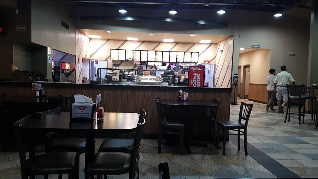 Carls Jr | restaurant | Int. 40, Paseo Ensenada 502, Playas, Playas Coronado, 22000 Tijuana, B.C., Mexico | 016641163089 OR +52 664 116 3089