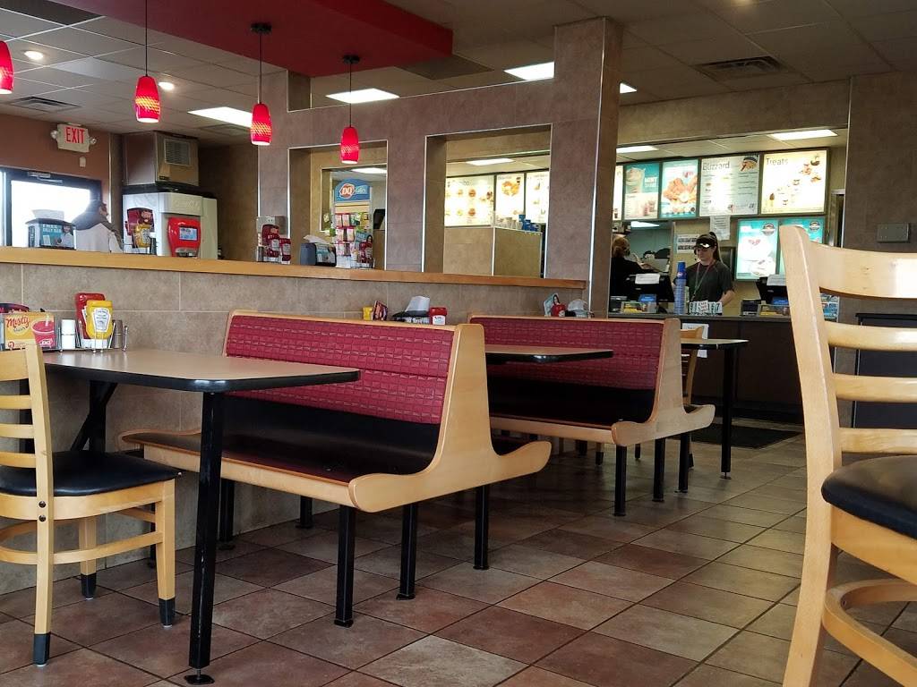 Dairy Queen Grill & Chill | restaurant | 395 E Davis Dr, Terre Haute, IN 47802, USA | 8122349653 OR +1 812-234-9653