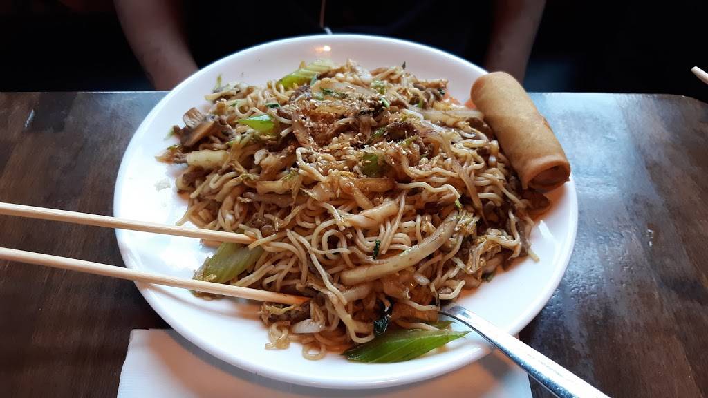 Ramen Station | restaurant | 1124 S Park St, Madison, WI 53715, USA | 6088198918 OR +1 608-819-8918