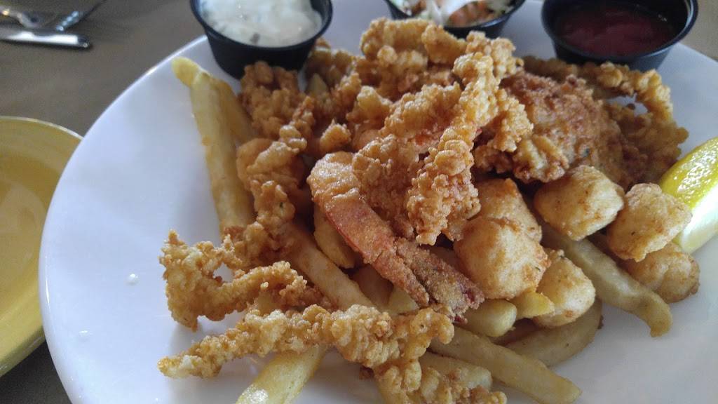 Saybrook Fish House | restaurant | 460 Albany Turnpike, Canton, CT 06019, USA | 8606930034 OR +1 860-693-0034
