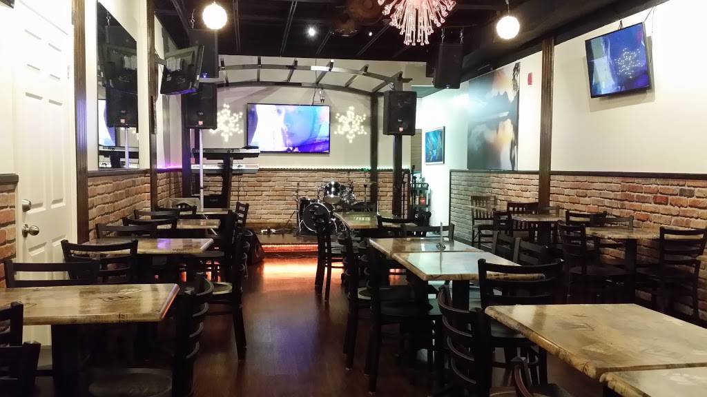 Kapit Bahay | restaurant | 4218 Lawrence Ave E, Scarborough, ON M1E 4X9, Canada | 4162834404 OR +1 416-283-4404