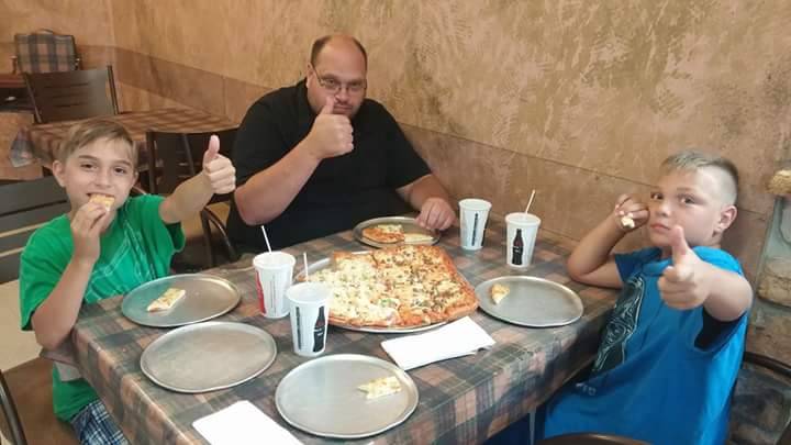 Ten-Der Pizza | restaurant | 167 10th St, Hanover, ON N4N 1N6, Canada | 5193644055 OR +1 519-364-4055