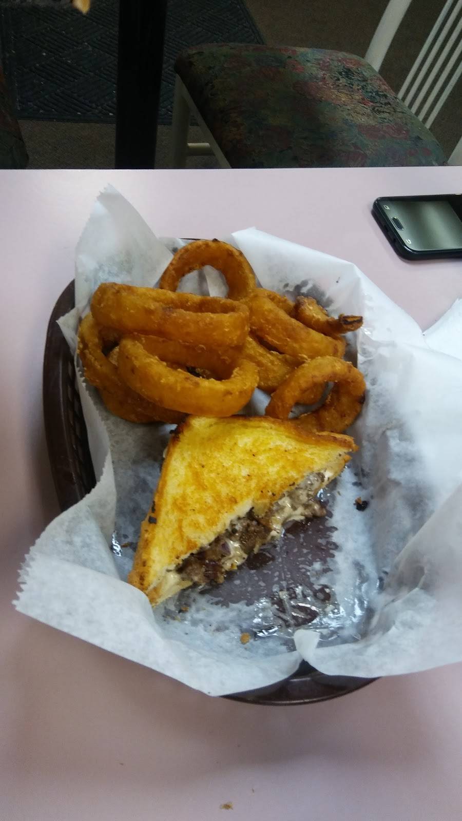 Crystal Cafe | cafe | 402 Market St, Parkersburg, WV 26101, USA | 3044285680 OR +1 304-428-5680