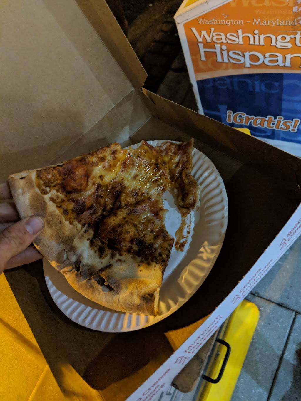 Pizza Pino Edys | restaurant | 1325 G St NW, Washington, DC 20005, USA | 2023934404 OR +1 202-393-4404