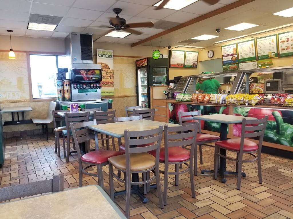Subway Restaurants | restaurant | 1086 Federal Rd, Houston, TX 77015, USA | 7134557827 OR +1 713-455-7827