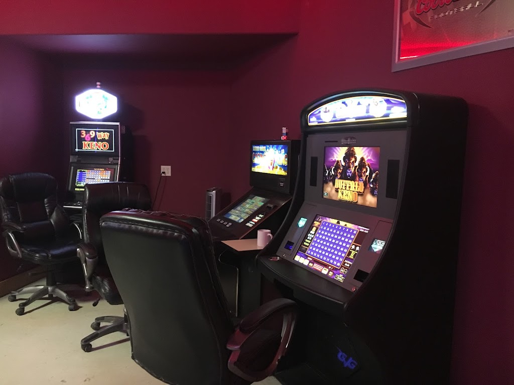 Powder River Lanes | restaurant | 112 E Holt St, Broadus, MT 59317, USA | 4064362760 OR +1 406-436-2760