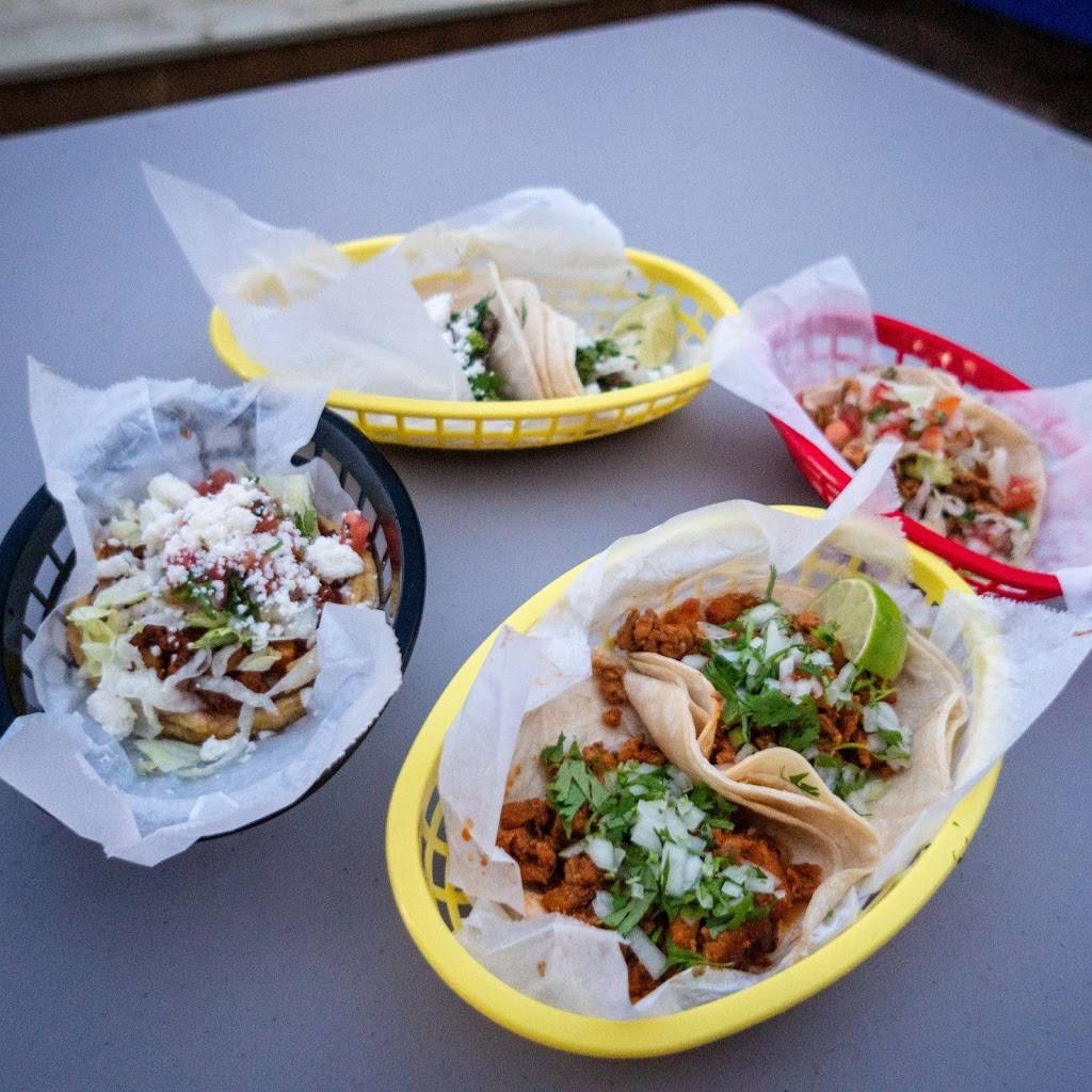 Un Mundo De Sabor | restaurant | 6739 S Congress Ave, Austin, TX 78745, USA | 7372066861 OR +1 737-206-6861