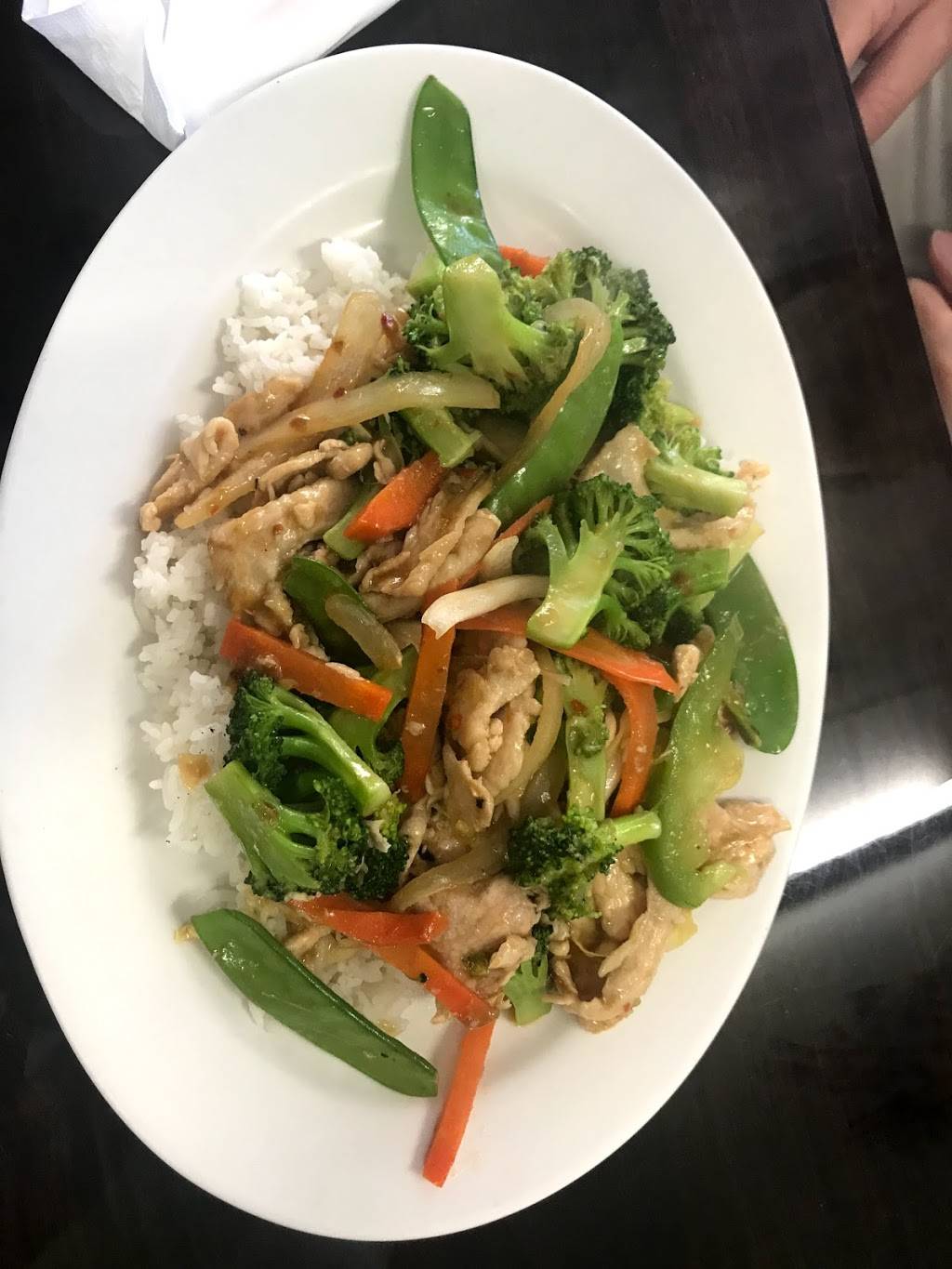 Saigon Flavor | restaurant | 980 Main St, East Hartford, CT 06108, USA | 8605284100 OR +1 860-528-4100