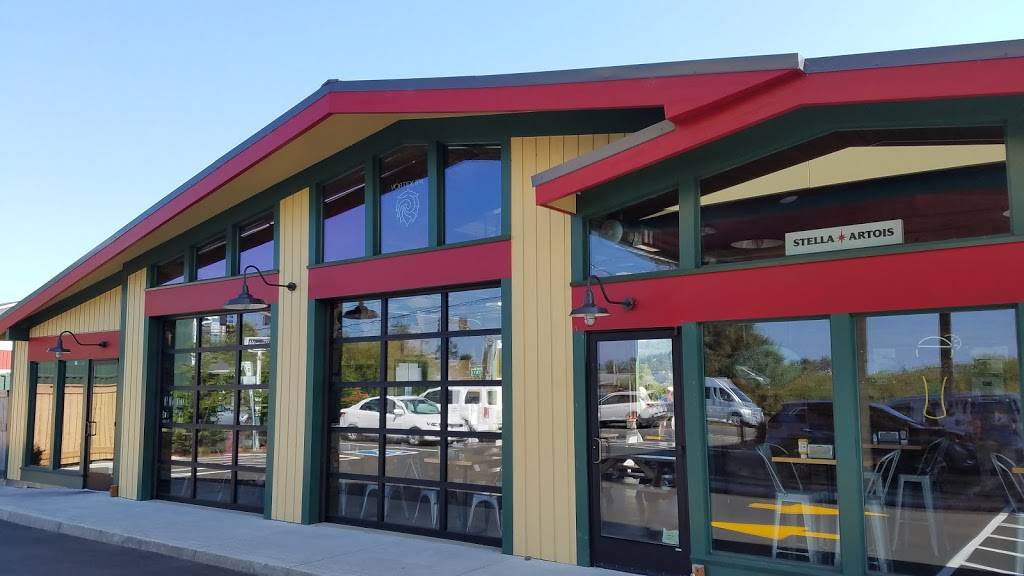 Rubys Roadside Grill | restaurant | 2323 S Roosevelt Dr, Seaside, OR 97138, USA | 5037397333 OR +1 503-739-7333