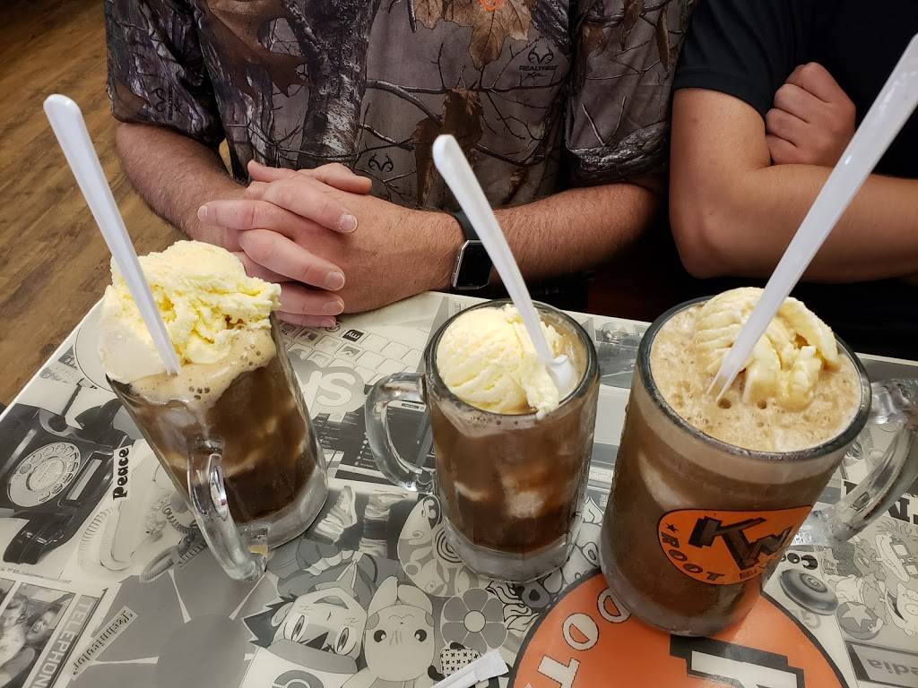 K N Root Beer Drive In | restaurant | 1108 Cypress St, Graham, TX 76450, USA | 9405492247 OR +1 940-549-2247