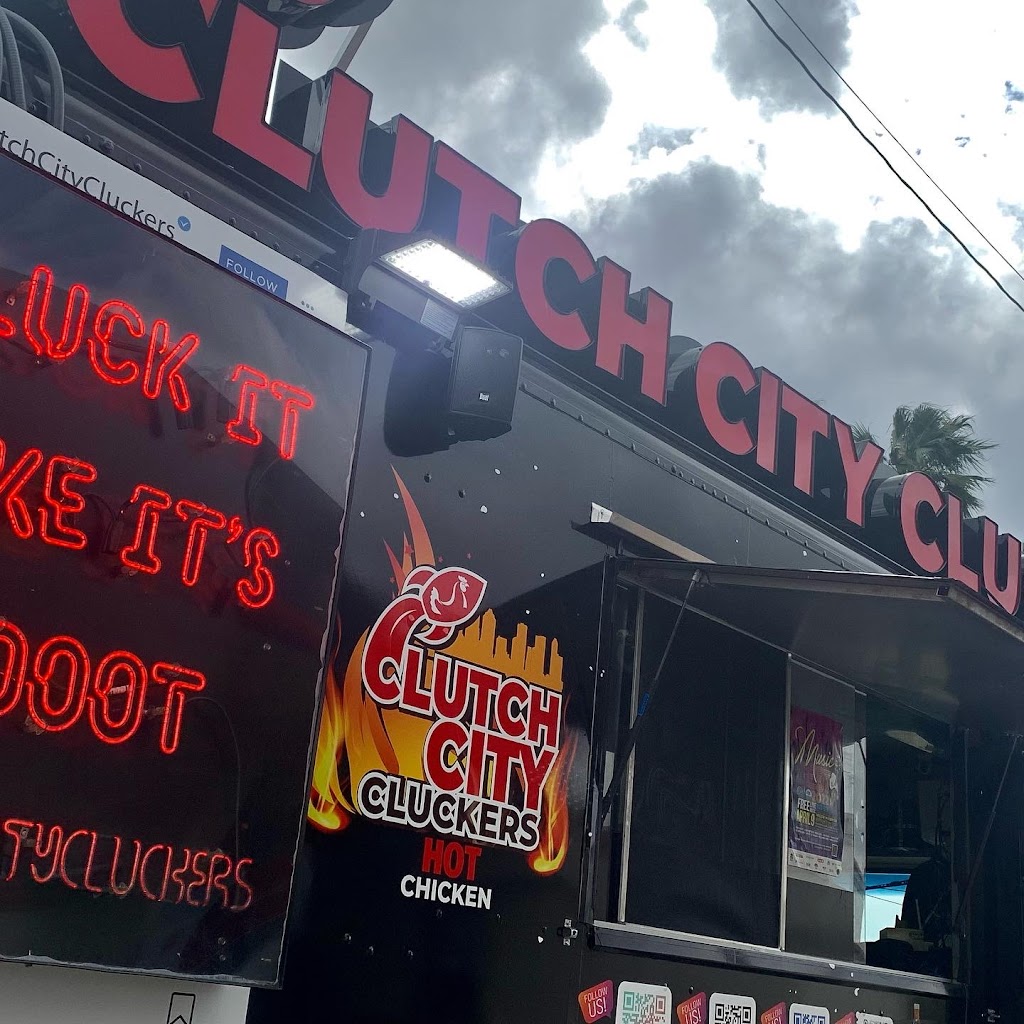 Clutch City Cluckers | meal takeaway | 9598 S Main St, Houston, TX 77025, USA | 8323741019 OR +1 832-374-1019