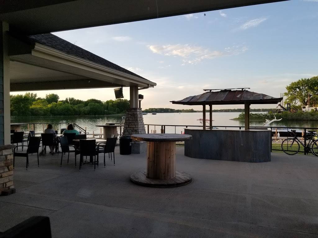 Buoys Bar & Grill | restaurant | 207 W Marina Rd, Storm Lake, IA 50588, USA | 7122139492 OR +1 712-213-9492