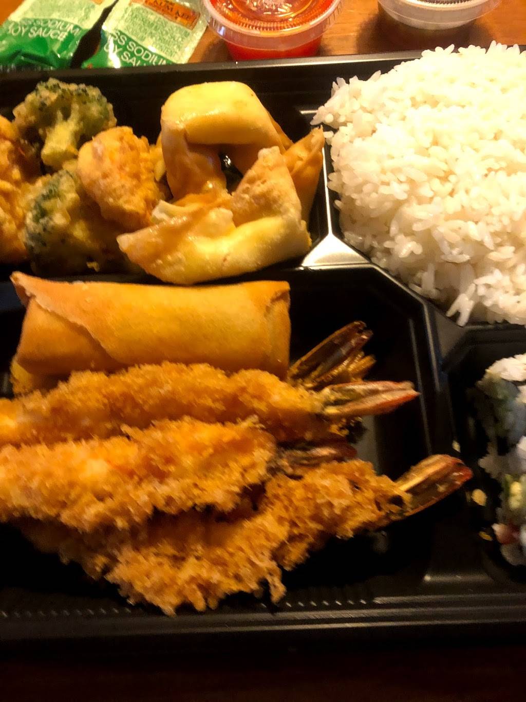 Umi Sushi&Grill | restaurant | 454 68th St SW, Kentwood, MI 49548, USA | 6168888668 OR +1 616-888-8668