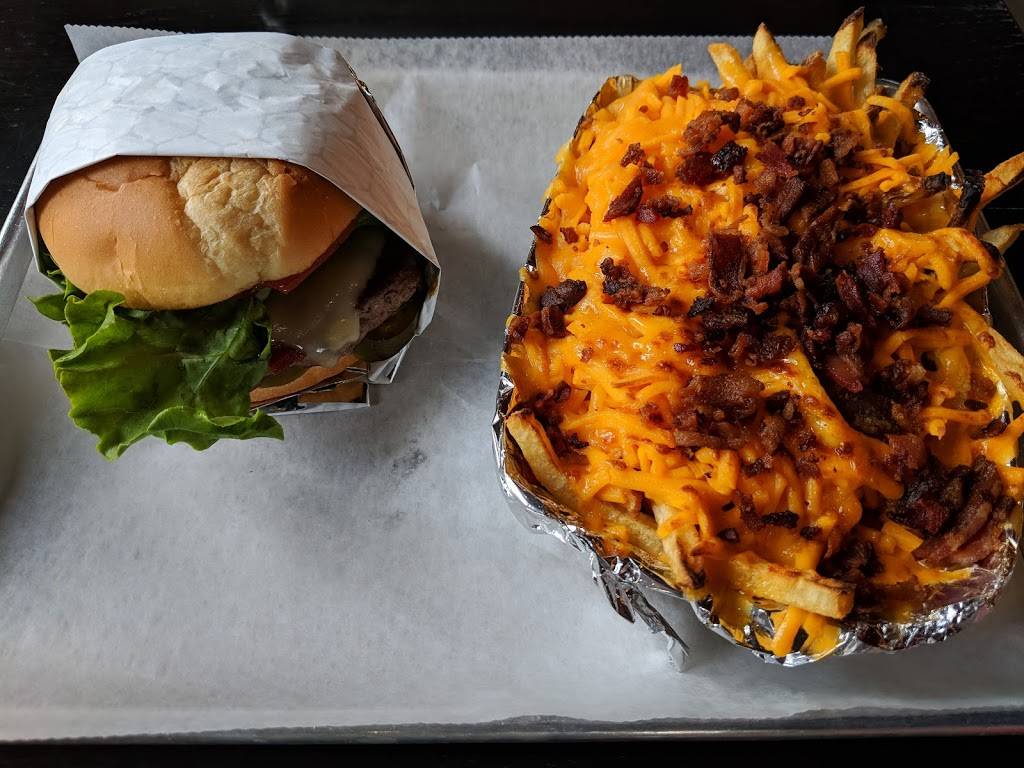 Burger Fresh | restaurant | 6134 Kruse Dr, Solon, OH 44139, USA | 4403948550 OR +1 440-394-8550