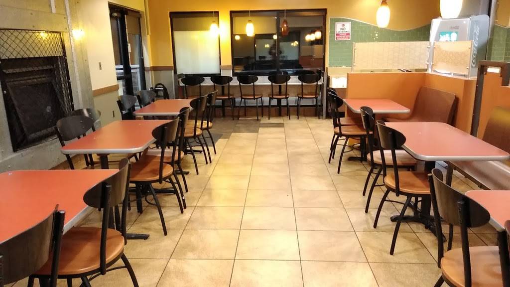 Jack in the Box | restaurant | 1001 South Fwy, Fort Worth, TX 76104, USA | 8178109384 OR +1 817-810-9384