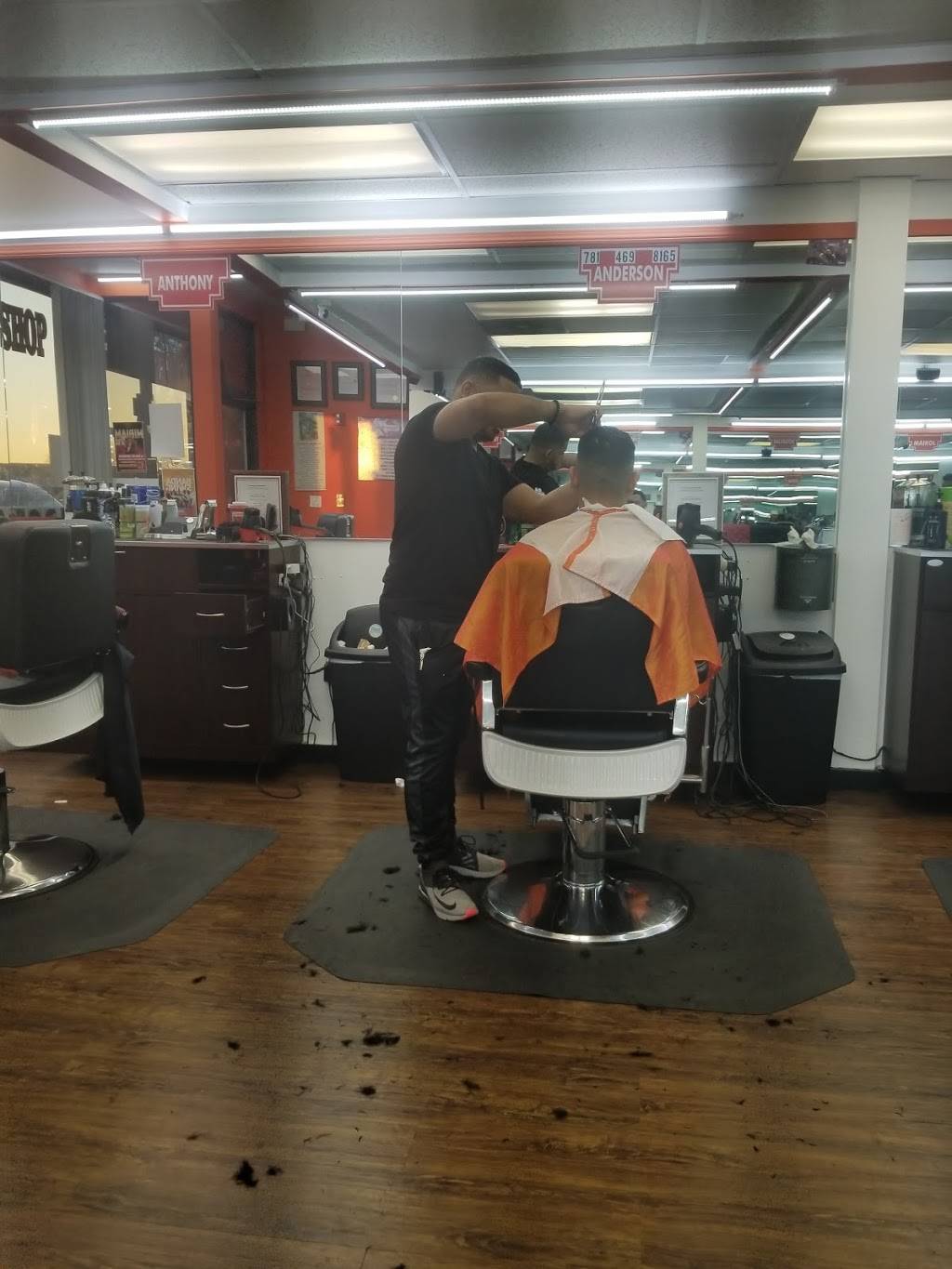 Lynn House of Roast Beef | restaurant | 2422, 16 Market Square, Lynn, MA 01905, USA | 7815983411 OR +1 781-598-3411