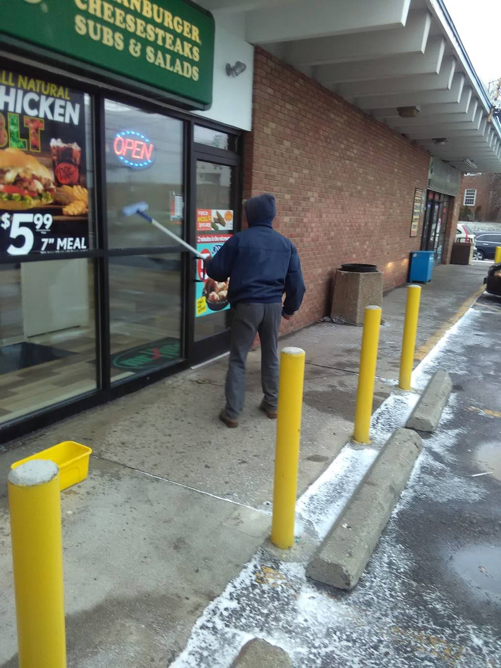 Mr. Hero | meal takeaway | 4017 Warrensville Center Rd, Cleveland, OH 44122, USA | 2169918800 OR +1 216-991-8800